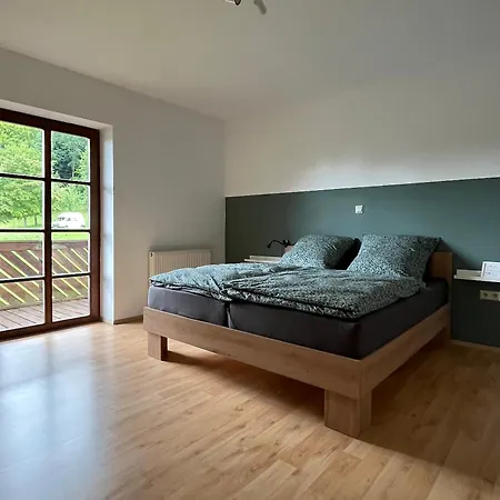Ferienwohnung Am Dorfweiher Hausen